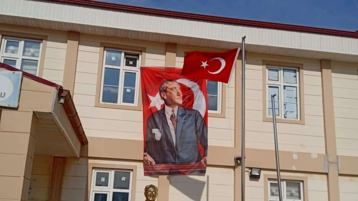 2024- 2025 EĞİTİM ÖĞRETİM YILI OKULUMUZDA 10 KASIM ATATÜRK'Ü ANMA ETKİNLİKLERİ YAPILDI 